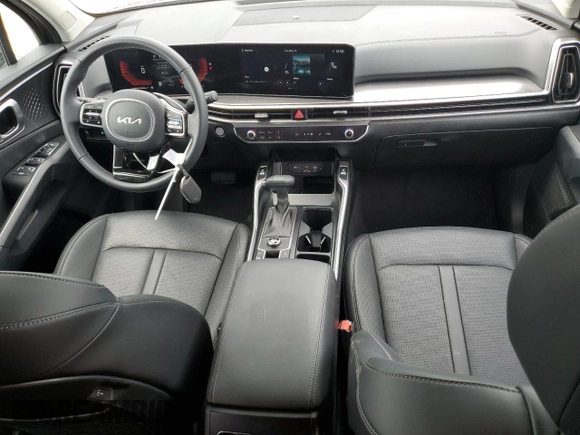 2025 Kia Sorento S z VIN 5XYRL4JC0SG342785, wystawiony jako Copart lot #56676955 z przebiegiem 5 976 mil mil oraz Szkoda całkowita • Salvage title. Historia ofert i sprzedaży dostępna na DreamBid. Obrazek 8.