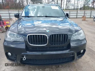 2013 BMW X5 xDrive35i z VIN 5UXZV4C51D0E11079, wystawiony jako IAAI lot #41875305 z przebiegiem 161 861 mil mil oraz . Historia ofert i sprzedaży dostępna na DreamBid. Obrazek 12.