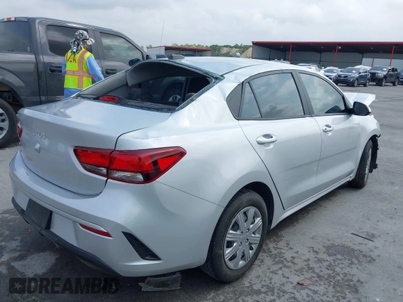 2023 Kia Rio S z VIN 3KPA24AD8PE530662, wystawiony jako IAAI lot #42109727 z przebiegiem 34 948 mil mil oraz . Historia ofert i sprzedaży dostępna na DreamBid. Obrazek 4.