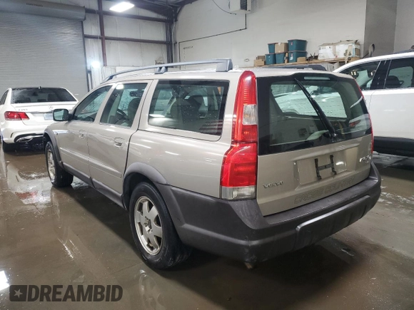 2002 Volvo V70 with VIN YV1SZ58D721069956, listed as a Copart auction lot 51344055 with 158,449 mi miles and Salvage Title. Bid and sale history available at carsss.com. Image 2.