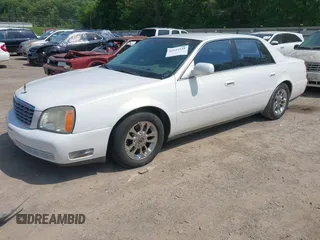 2004 Cadillac DeVille z VIN 1G6KD54Y04U156194, wystawiony jako IAAI lot #42143148 z przebiegiem 141 938 mil mil oraz . Historia ofert i sprzedaży dostępna na DreamBid. Obrazek 2.