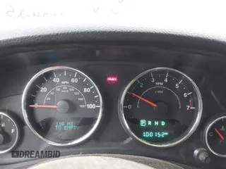 2015 Jeep Wrangler Unlimited Rubicon with VIN 1C4BJWFG7FL688728, listed as a IAAI auction lot 42054304 with 100,152 mi miles and . Bid and sale history available at DreamBid. Image 7.