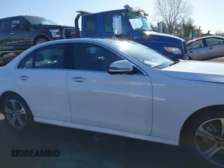 2019 Mercedes-Benz E-Class E 300 with VIN WDDZF4KB7KA544039, listed as a IAAI auction lot 41824267 with 67,072 mi miles. Bid and sale history available at carsss.com. Image 13.