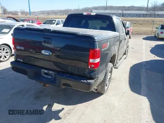 2008 Ford F-150 XLT с VIN 1FTPW12V58KD97085, выставлен на аукционе IAAI как лот 41658847 с пробегом 259 365 миль миль и . История ставок и продаж доступна на DreamBid. Изображение 4.