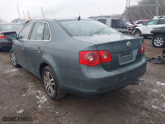 2006 Volkswagen Jetta Sedan 1.9L TDI with VIN 3VWST71K36M625648, listed as a IAAI auction lot 41561924 with 210,876 mi miles. Bid and sale history available at carsss.com. Image 3.