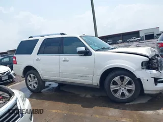 2015 Ford Expedition Platinum z VIN 1FMJU1LT8FEF18854, wystawiony jako IAAI lot #42127115 z przebiegiem 178 647 mil mil oraz . Historia ofert i sprzedaży dostępna na DreamBid. Obrazek 13.