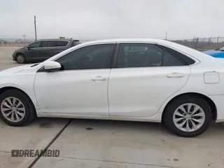 2015 Toyota Camry XLE with VIN 4T4BF1FK0FR515850, listed as a IAAI auction lot 41528908 with 93,091 mi miles. Bid and sale history available at carsss.com. Image 14.