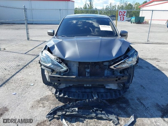 2017 Nissan Sentra SV with VIN 3N1AB7AP3HL642104, listed as a IAAI auction lot 41898136 with 83,495 mi miles. Bid and sale history available at carsss.com. Image 6.