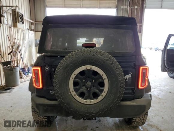 2021 Ford Bronco with VIN 1FMEE5DPXMLA91211, listed as a Copart auction lot 53406165 with 32,999 mi miles and Clean title. Bid and sale history available at DreamBid. Image 6.