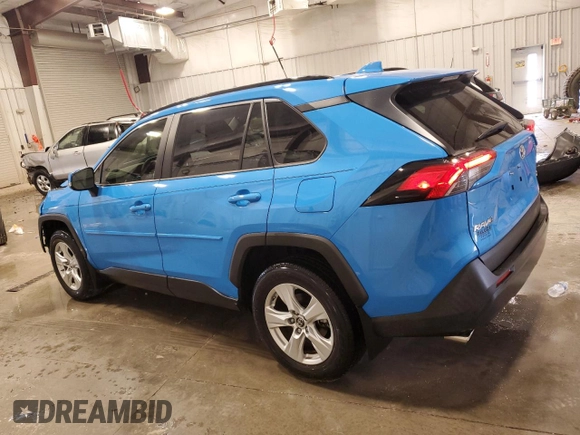 2019 Toyota RAV4 XLE with VIN JTMW1RFV5KD511746, listed as a Copart auction lot 51341375 with 33,535 mi miles and Salvage Title. Bid and sale history available at carsss.com. Image 2.