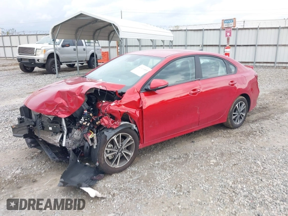 2024 Kia Forte LXS z VIN 3KPF24ADXRE830874, wystawiony jako IAAI lot #41910555 z przebiegiem 8 708 mil mil oraz . Historia ofert i sprzedaży dostępna na DreamBid. Obrazek 2.
