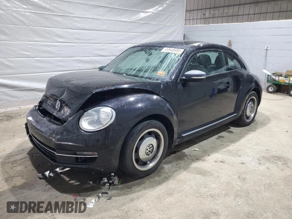 2012 Volkswagen Beetle 2.5L w/Sound/Nav PZEV with VIN 3VWJP7AT5CM637224, listed as a Copart auction lot 49949995 with 203,326 mi miles and Salvage Title. Bid and sale history available at DreamBid. Image 1.