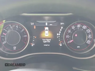 2016 Dodge Challenger SXT Plus z VIN 2C3CDZAG3GH114117, wystawiony jako IAAI lot #42334494 z przebiegiem 131 667 mil mil oraz . Historia ofert i sprzedaży dostępna na DreamBid. Obrazek 7.