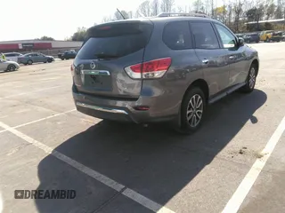2015 Nissan Pathfinder S with VIN 5N1AR2MN1FC723483, listed as a IAAI auction lot 41808041 with 130,899 mi miles. Bid and sale history available at carsss.com. Image 4.