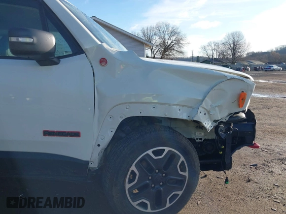 2017 Jeep Renegade Deserthawk z VIN ZACCJBCBXHPG50494, wystawiony jako IAAI lot #41858069 z przebiegiem 98 174 mil mil oraz . Historia ofert i sprzedaży dostępna na DreamBid. Obrazek 18.
