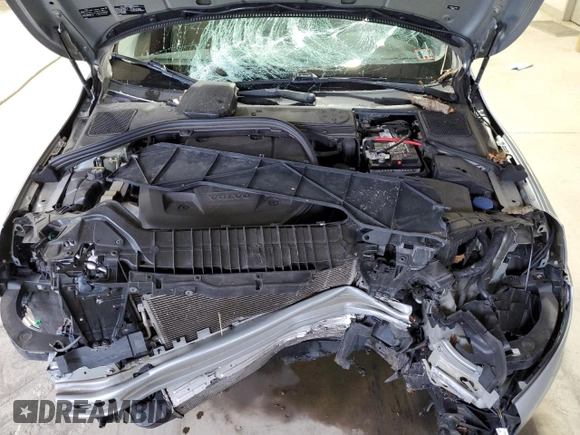 2018 Volvo V60 Dynamic with VIN YV140MEL4J2379919, listed as a Copart auction lot 47984895 with 84,059 mi miles and Salvage Title. Bid and sale history available at carsss.com. Image 12.