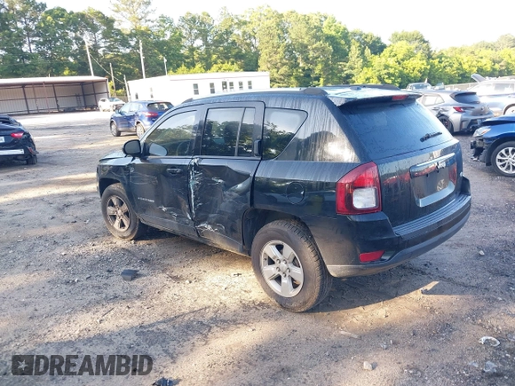 2016 Jeep Compass Latitude with VIN 1C4NJCEA2GD666544, listed as a IAAI auction lot 42549168 with 49,567 mi miles and . Bid and sale history available at DreamBid. Image 3.