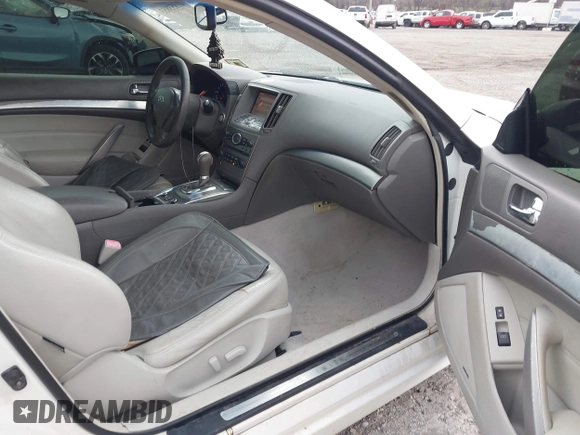 2010 Infiniti G37 x with VIN JN1CV6EL2AM150614, listed as a IAAI auction lot 41853853 with 208,852 mi miles and . Bid and sale history available at carsss.com. Image 5.