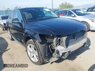 2018 Audi Q5 Premium Plus with VIN WA1BNAFY9J2055866, listed as a IAAI auction lot 41975516 with 89,746 mi miles. Bid and sale history available at carsss.com. Image 1.