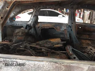 2019 Kia Sorento L z VIN 5XYPG4A37KG555955, wystawiony jako IAAI lot #42009824 z przebiegiem Nie podano mil oraz . Historia ofert i sprzedaży dostępna na DreamBid. Obrazek 8.