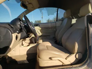 2009 Volkswagen Beetle S with VIN 3VWRF31Y89M409768, listed as a Copart auction lot 88046085 with 150,988 mi miles and Salvage title. Bid and sale history available at DreamBid. Image 7.