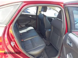 2015 Ford Focus SE с VIN 1FADP3F27FL210700, выставлен на аукционе IAAI как лот 42246233 с пробегом 149 392 миль миль и . История ставок и продаж доступна на DreamBid. Изображение 8.