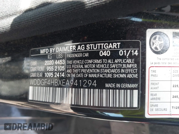 2014 Mercedes-Benz C 250 Sport with VIN WDDGF4HBXEA941294, listed as a IAAI auction lot 42432530 with Not provided miles and . Bid and sale history available at DreamBid. Image 9.