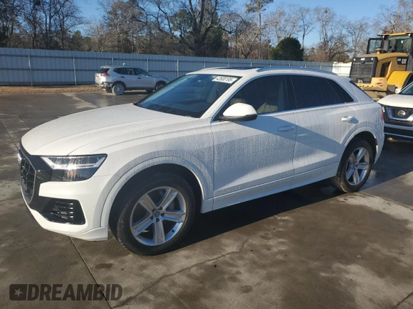 2019 Audi Q8 Premium z VIN WA1AVAF16KD010811, wystawiony jako Copart lot #42600195 z przebiegiem 42 385 mil mil oraz Czysty tytuł • Clean title. Historia ofert i sprzedaży dostępna na DreamBid. Obrazek 1.