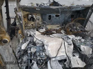2024 Jeep Wrangler Willys с VIN 1C4RJXN6XRW310449, выставлен на аукционе Copart как лот 51261035 с пробегом Не указан миль и На запчасти • Non repairable. История ставок и продаж доступна на DreamBid. Изображение 8.
