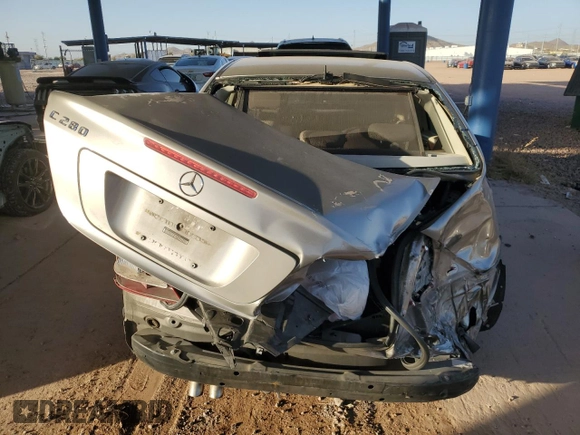 2006 Mercedes-Benz C 280 Luxury with VIN WDBRF54H76A822296, listed as a Copart auction lot 44779465 with 212,600 mi miles and Salvage Title. Bid and sale history available at DreamBid. Image 6.