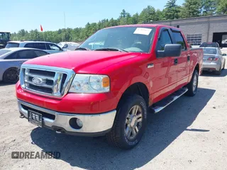 2008 Ford F-150 XLT z VIN 1FTPW145X8FB81979, wystawiony jako IAAI lot #42404011 z przebiegiem 112 856 mil mil oraz . Historia ofert i sprzedaży dostępna na DreamBid. Obrazek 17.