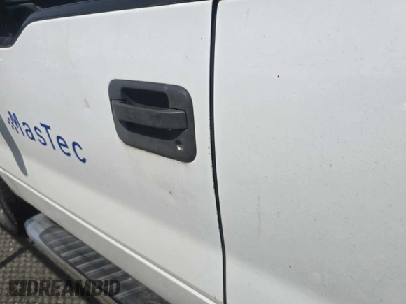2013 Ford F-150 XL z VIN 1FTFX1EF5DFB22784, wystawiony jako IAAI lot #42651808 z przebiegiem 204 172 mil mil oraz . Historia ofert i sprzedaży dostępna na DreamBid. Obrazek 1.
