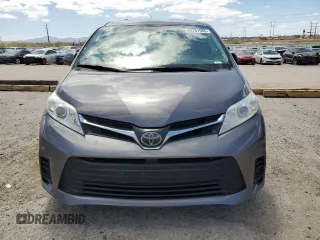 2018 Toyota Sienna LE Auto Access Seat with VIN 5TDKZ3DC3JS958245, listed as a Copart auction lot 53751565 with 91,101 mi miles and Salvage Title. Bid and sale history available at carsss.com. Image 5.