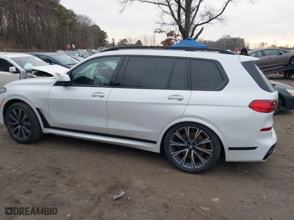 2022 BMW X7 M50i with VIN 5UXCX6C00N9K19775, listed as a IAAI auction lot 41256543 with 31,942 mi miles. Bid and sale history available at carsss.com. Image 14.