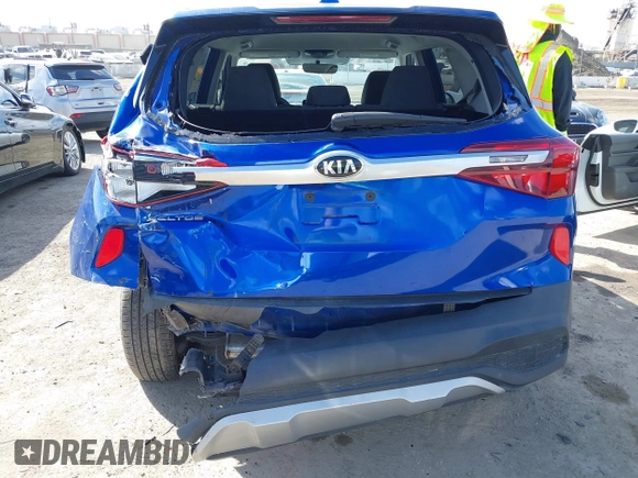 2021 Kia Seltos LX z VIN KNDEPCAA9M7076887, wystawiony jako IAAI lot #41708045 z przebiegiem 39 497 mil mil oraz . Historia ofert i sprzedaży dostępna na DreamBid. Obrazek 6.