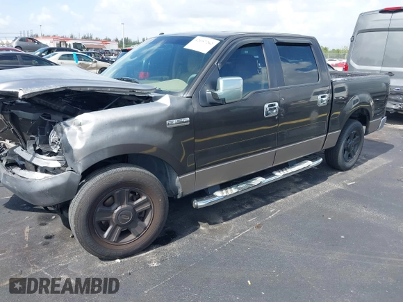2006 Ford F-150 XLT с VIN 1FTPW12556FA47557, выставлен на аукционе IAAI как лот 42657262 с пробегом Не указан миль и . История ставок и продаж доступна на DreamBid. Изображение 18.
