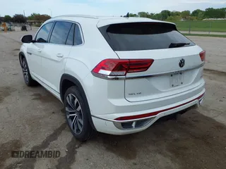 2023 Volkswagen Atlas SEL Premium R-Line z VIN 1V2FE2CA8PC221736, wystawiony jako IAAI lot #42155629 z przebiegiem 54 394 mil mil oraz . Historia ofert i sprzedaży dostępna na DreamBid. Obrazek 3.
