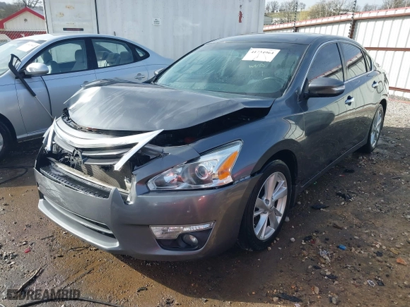 2015 Nissan Altima 2.5 S with VIN 1N4AL3AP1FN354152, listed as a IAAI auction lot 41734964 with 102,109 mi miles. Bid and sale history available at carsss.com. Image 18.