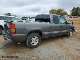 2000 Chevrolet Silverado 1500 LS with VIN 2GCEC19T2Y1352223, listed as a Copart auction lot 51235275 with 176,022 mi miles and Salvage Title. Bid and sale history available at carsss.com. Image 3.