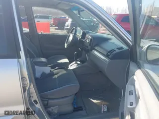 2003 Suzuki Grand Vitara with VIN JS3TD62V734105601, listed as a IAAI auction lot 42046825 with 210,728 mi miles. Bid and sale history available at carsss.com. Image 5.