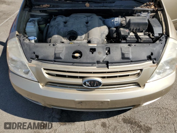 2008 Kia Sedona LX with VIN KNDMB233686258416, listed as a Copart auction lot 68587494 with 153,536 mi miles and Clean Title. Bid and sale history available at carsss.com. Image 12.