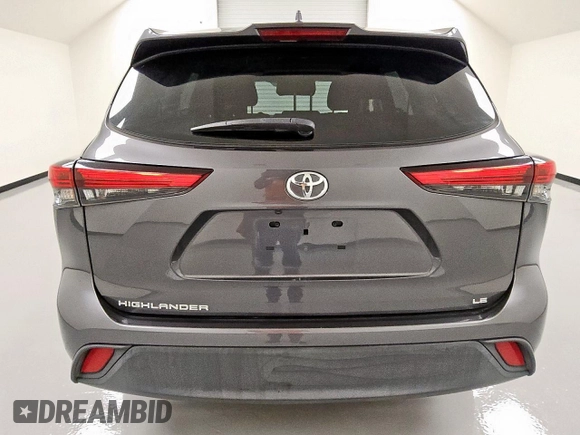 2020 Toyota Highlander LE with VIN 5TDZZRAH1LS019728, listed as a Copart auction lot 58763605 with 111,077 mi miles and Clean title. Bid and sale history available at DreamBid. Image 6.