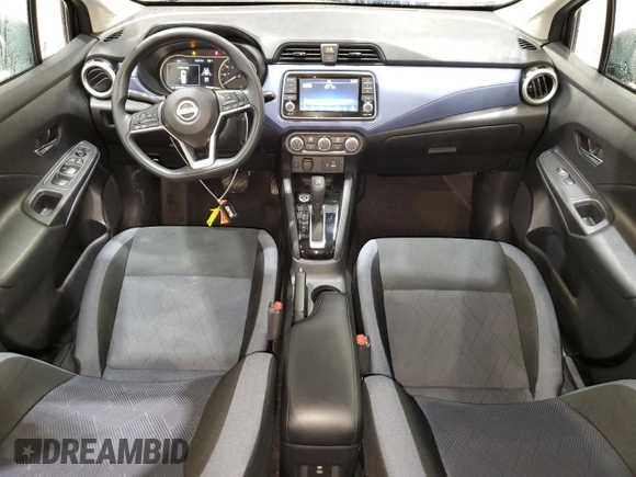 2023 Nissan Versa SV z VIN 3N1CN8EV5PL862003, wystawiony jako Copart lot #60059595 z przebiegiem 35 896 mil mil oraz Czysty tytuł • Clean title. Historia ofert i sprzedaży dostępna na DreamBid. Obrazek 8.