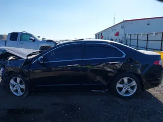 2009 Acura TSX with VIN JH4CU26659C021235, listed as a IAAI auction lot 42014591 with 201,036 mi miles. Bid and sale history available at carsss.com. Image 15.