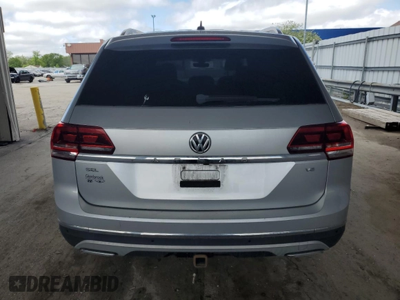 2018 Volkswagen Atlas SEL z VIN 1V2ER2CAXJC508499, wystawiony jako Copart lot #55501365 z przebiegiem 183 840 mil mil oraz Szkoda całkowita • Salvage title. Historia ofert i sprzedaży dostępna na DreamBid. Obrazek 6.