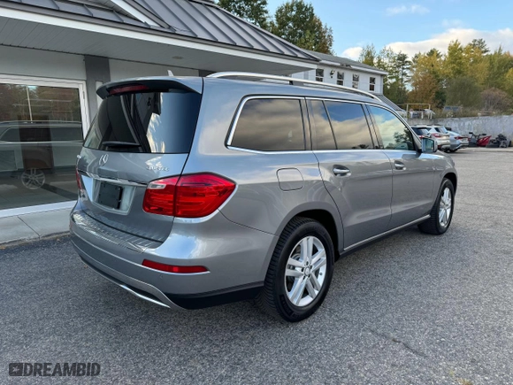 2016 Mercedes-Benz GL with VIN 4JGDF2EE3GA648335, listed as a Copart auction lot 76155924 with 192,795 mi miles and Clean Title. Bid and sale history available at carsss.com. Image 4.