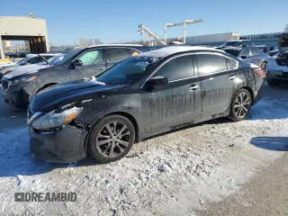 2018 Nissan Altima 2.5 SR with VIN 1N4AL3AP6JC276794, listed as a Copart auction lot 45182885 with 130,986 mi miles and Salvage Title. Bid and sale history available at carsss.com. Image 1.