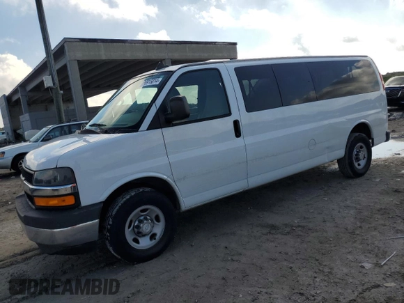 2017 Chevrolet Express Passenger LT с VIN 1GAZGPFF5H1170800, выставлен на аукционе Copart как лот 86915014 с пробегом 73 649 миль миль и Списание • Salvage title. История ставок и продаж доступна на DreamBid. Изображение 1.