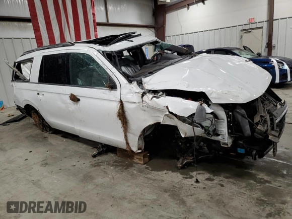 2019 Ford Expedition Max Limited with VIN 1FMJK1KT1KEA27933, listed as a Copart auction lot 83892104 with 141,513 mi miles and Salvage title. Bid and sale history available at DreamBid. Image 4.