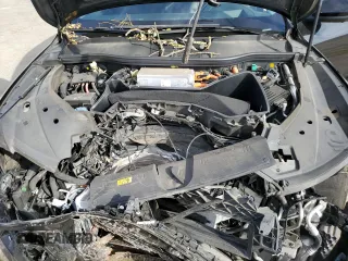 2024 Audi Q8 e-tron Prestige z VIN WA16ABGE0RB004226, wystawiony jako Copart lot #75537064 z przebiegiem 19 556 mil mil oraz Szkoda całkowita • Salvage title. Historia ofert i sprzedaży dostępna na DreamBid. Obrazek 12.